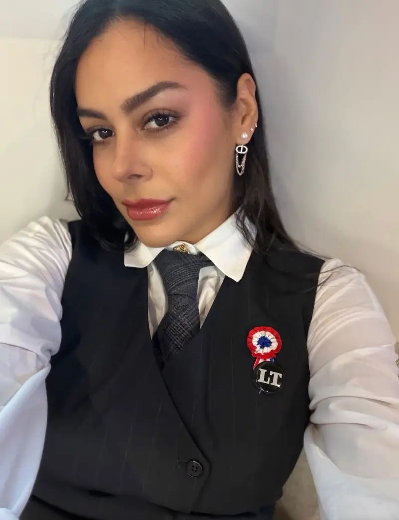 Larissa Riquelme — periodista acreditada